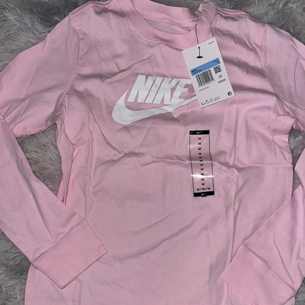 Nike Girls Pink Long Sleeve Tee - The Nike Tee - Size MEDIUM or LARGE - NEW
